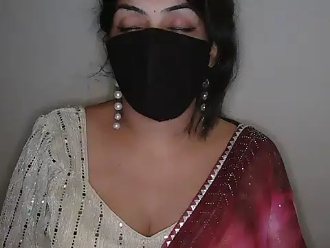 Reddy_Trisha 即時 XXX 聊天