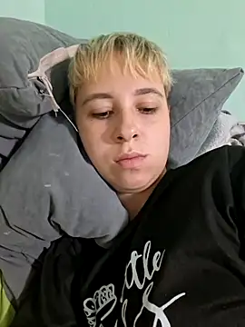 XXX chat uživo modela Gussie_Bridie