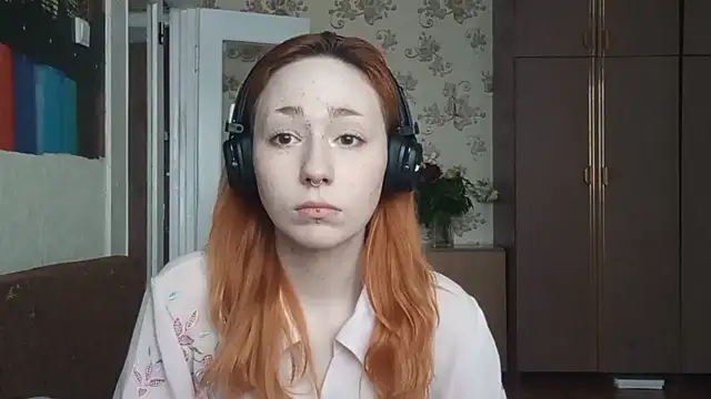 YaniraHeneisen Live XXX-Chat