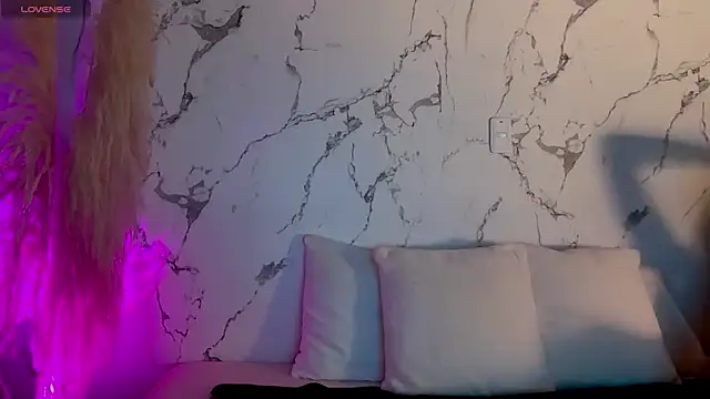 MarcellaGriffin webcam show
