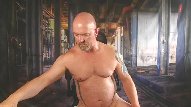 ManlyPrisonGuy Webcam Show