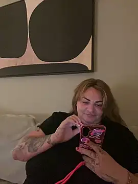 HeyBABYGIRL Chat XXX in diretta