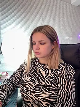 צ'אט XXX בשידור חי של KimEvanss