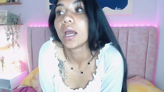 XXX chat uživo modela Shamel_Brm