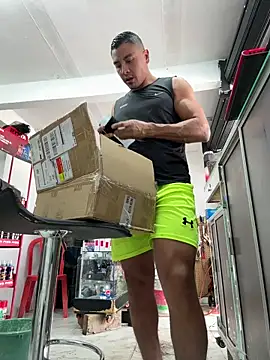 Živý XXX chat Paul22cm-