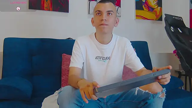 دردشة Rowan_Cley الجنسية المباشرة