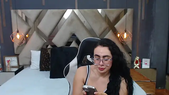 MartinaaFit Adlı Modelin Canlı XXX Sohbeti