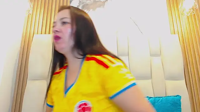 CharlotteSchmidtt's Live XXX Chat