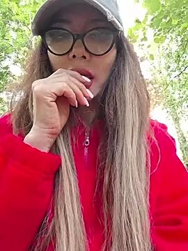 Chatroom XXX en direct de JessicaNichols_