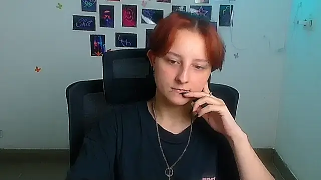 Dilara_Kiss_: онлайн-секс-чат