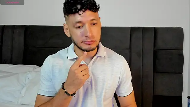 alejandro__2 Live XXX-chat