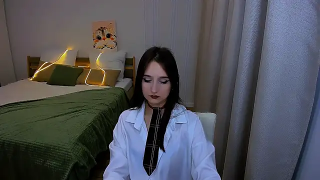 JulietteMonli XXX чат на живо