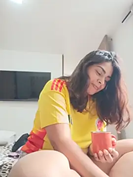 Ivanna2 লাইভ XXX চ্যাট