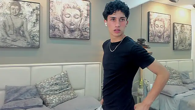Chat XXX ao vivo de thom_ames