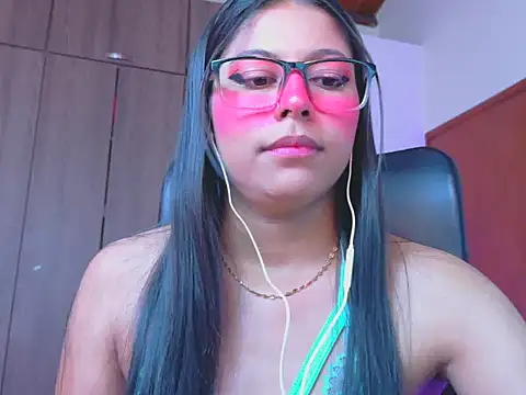 XXX chat uživo modela _ALLYSON18_