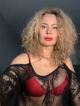 Tania201243 Live XXX-chat