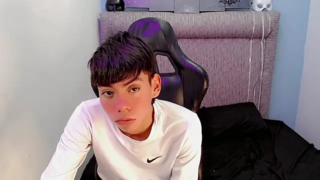 Liarr_ Live XXX Chat