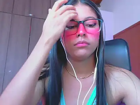 دردشة _ALLYSON18_ الجنسية المباشرة