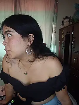 MiiaHott_W লাইভ XXX চ্যাট