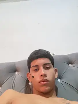 Sweet_alejo206 即時 XXX 聊天