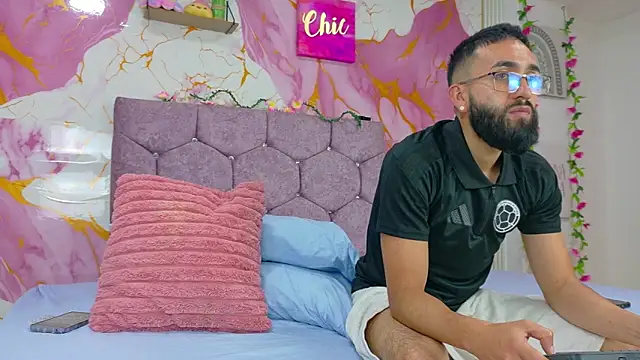 دردشة ObsessionRoom الجنسية المباشرة