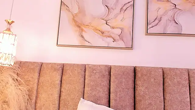 nayiraa_ Chat XXX in diretta
