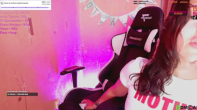 KristinaScott élő XXX-chatje