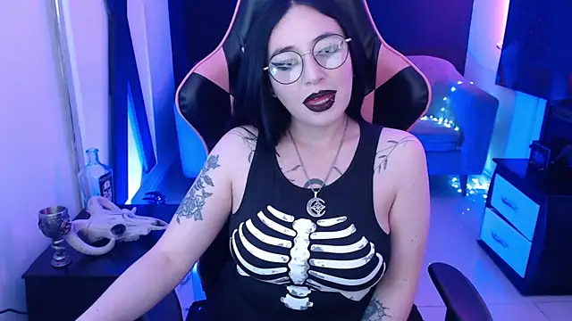 Nyxnocturne Adlı Modelin Canlı XXX Sohbeti