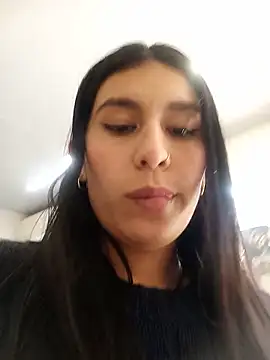 Your_Paris_'s Live XXX Chat