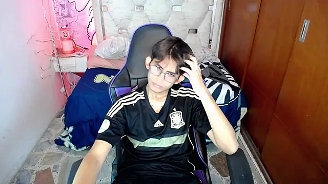 zxvn_n live XXX chat