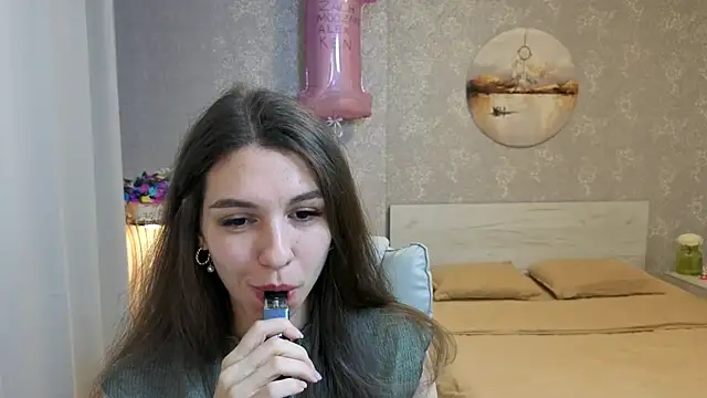 KellyShines Adlı Modelin Canlı XXX Sohbeti