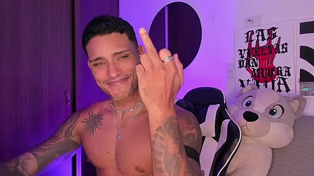 Chat +18 de Alessandro_Vanni ao vivo