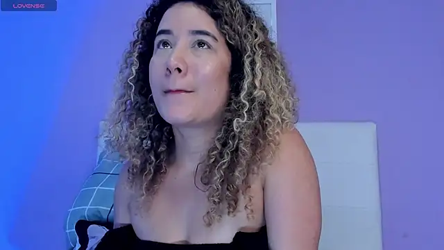 Charlotte11-11 – Naživo XXX chat