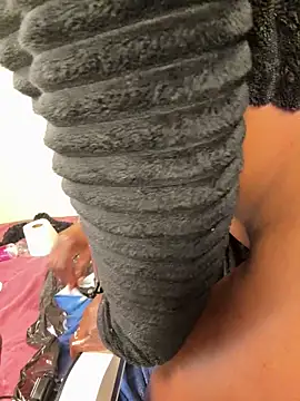 Kikie23's Live XXX Chat