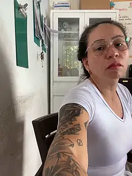 Chat XXX ao vivo de HealingHoney