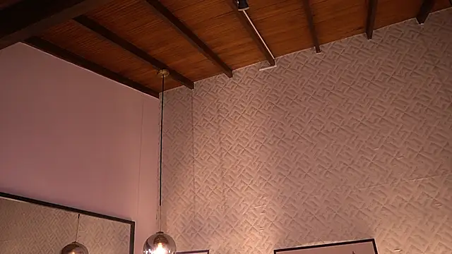 IzzyWild Live XXX-chat