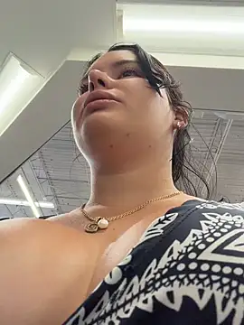 mangolini_parrocini Chat XXX in diretta