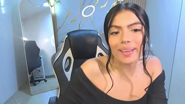 _Charlottee_b's Live XXX Chat