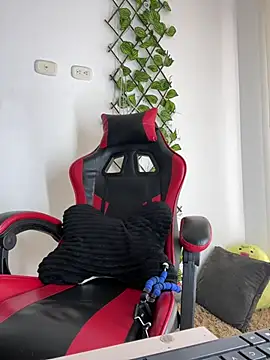 NelModel1 Live XXX Chat