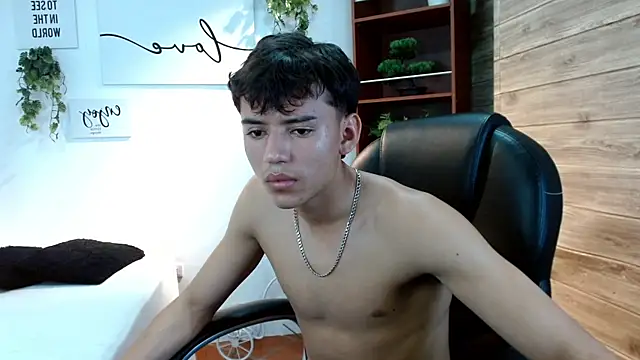 Онлайн чат XXX Ryan_grayx
