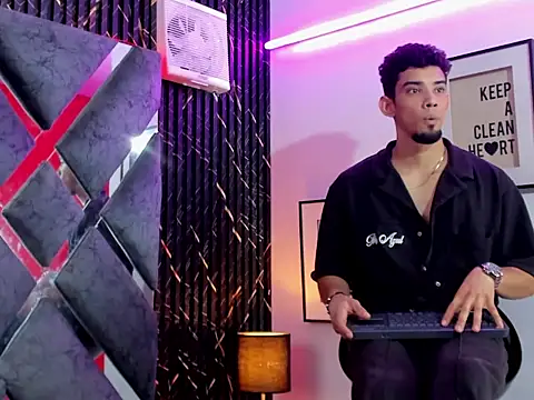 prince_arthur77 লাইভ XXX চ্যাট