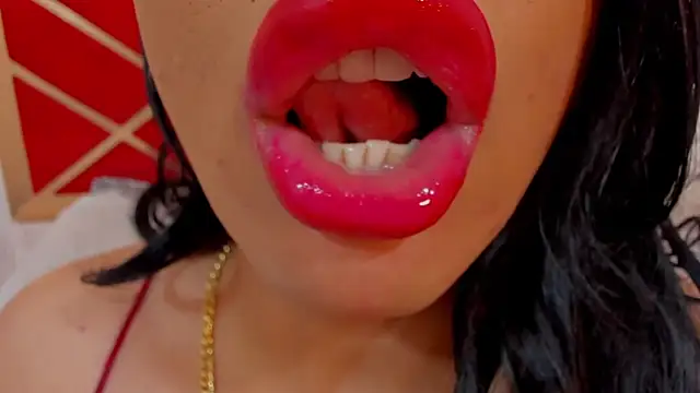 sweet_Elizabeth élő XXX-chatje