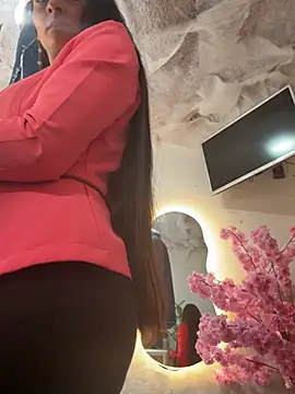 دردشة IsabellaMariet الجنسية المباشرة