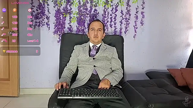 GreisyAndHazzan's Live XXX Chat