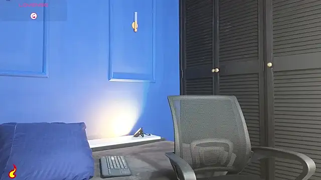 Blade_millerr লাইভ XXX চ্যাট