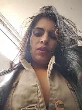 Astrid-- – Naživo XXX chat