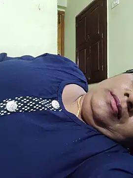 Chat +18 de yamini1431 ao vivo