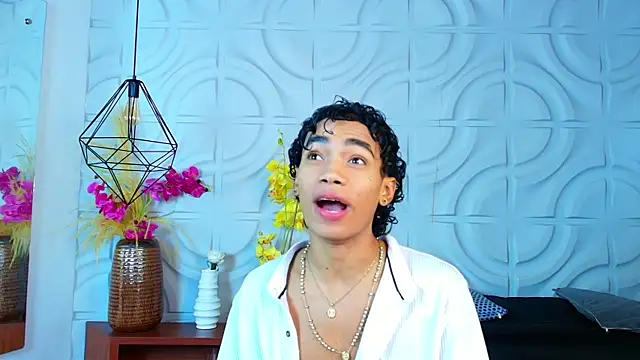 AlanCutee Chat XXX in diretta
