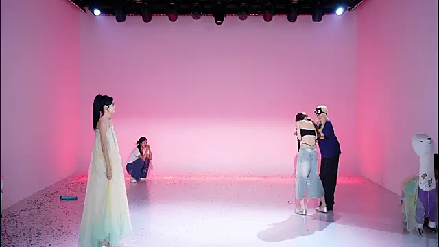 CSC-77 现场XXX聊天