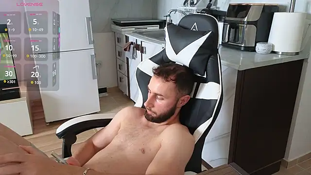 RyanStorm_ Adlı Modelin Canlı XXX Sohbeti